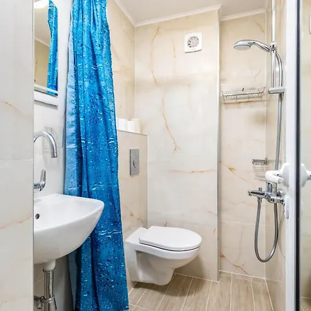 Апартамент Comfy & Modern 1br Near Mall By Flat Manаger