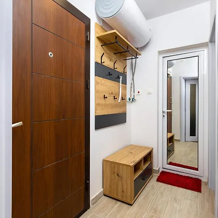 Comfy & Modern 1br Near Mall By Flat Manаger Апартамент